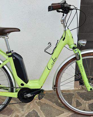 Ebike da città Cube modello Elle