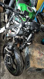 Kawasaki z 125 scivolata