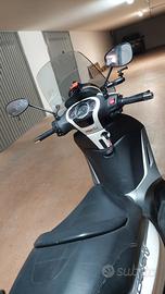 Piaggio Beverly 350 - 2012