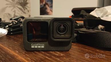 GoPro Hero 9 con accessori originali 