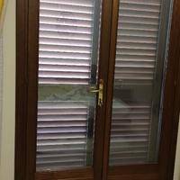 INFISSI IN LEGNO E PERSIANE IN ALLUMINIO F. LEGNO