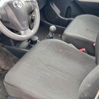 Toyota Yaris 1.0 5 porte