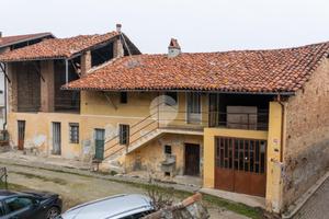 CASA INDIPENDENTE A TRINITÀ