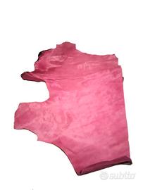 PELLE DI CAVALLINO CON PELO COLORE FUCSIA