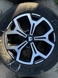 Cerchi in lega DACIA con gomme