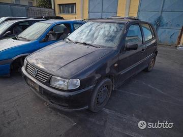 Volkswagen Polo 1998 Demolita - Per Ricambi