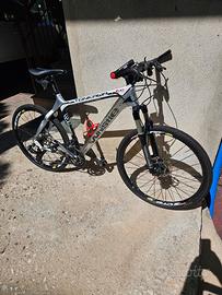 mountain bike Whistle  in carbonio 