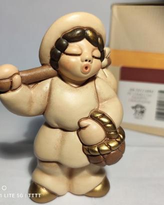 thun presepe classico viandante con fagotto