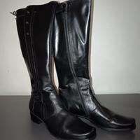 Stivale nero in vitello comodissimi, mai indossati