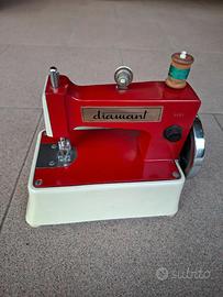 MACCHINA DA CUCIRE GIOCATTOLO ANNI '60
