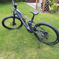 E-MTB Cube sterio hybrid 140 HPC race 750