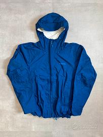 Giacca tecnica Patagonia outdoor trekking gorpcore