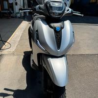 Piaggio Beverly 400 hpe