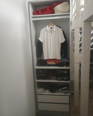 Armadio IKEA PAX 150 cm con ante scorrevoli 
