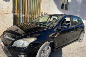 Hyundai i30 1.4 16V 109CV 5 porte