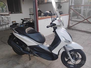 Beverly 350 sport
