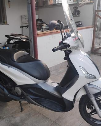 Beverly 350 sport