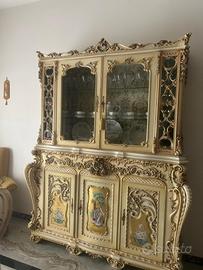 Sala da pranzo con mobili stile veneziano 700’