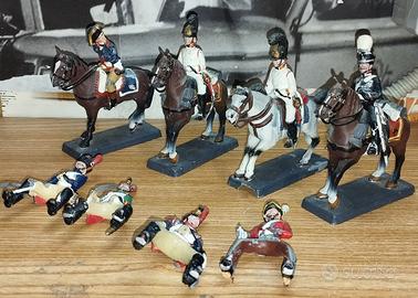 Lotto di 8 soldatini in piombo 