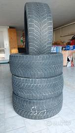 Pneumatici invernali BRIDGESTONE 245/45 R 19