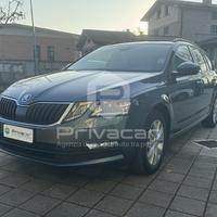 SKODA Octavia 2.0 TDI SCR 150 CV DSG Wagon Executi