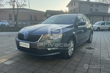 SKODA Octavia 2.0 TDI SCR 150 CV DSG Wagon Executi