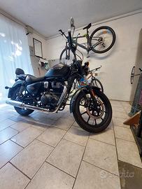 moto Royal Enfield Meteor stellar 350