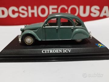 Modellino di Citroen 2CV in scala 1/43