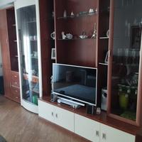 Parete, divano e tappeto