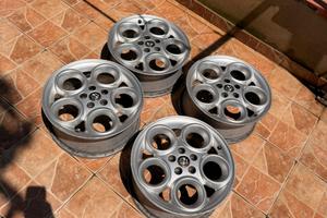 Cerchi in Lega AlfaRomeo 147-156-GT (16 pollici)