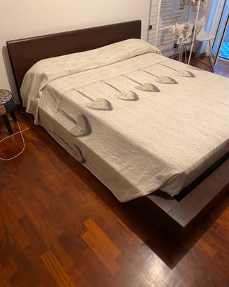 Letto matrimoniale