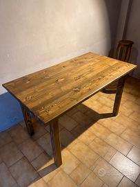 Tavolo in abete massello