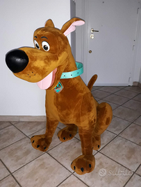 Peluche scooby best sale doo gigante