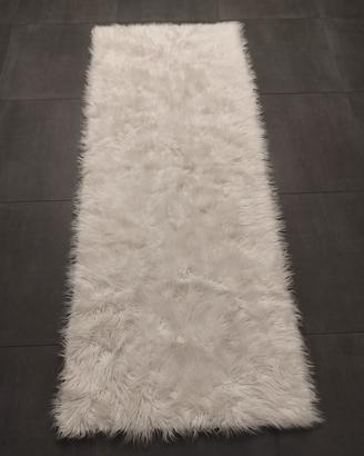 Tappeto di pelo bianco