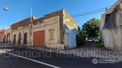 Casa singola con cortile e garage Piedimonte Etneo