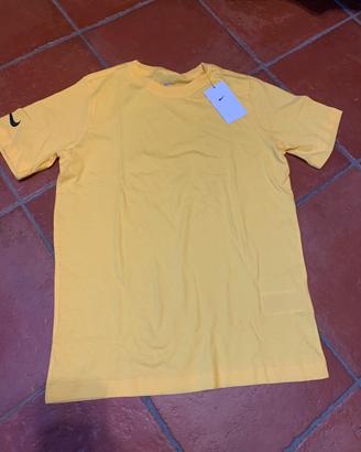 t shirt nike gialla