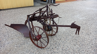 Aratro trianato toselli