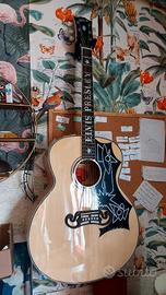 GIPSON Elvis Presley SJ-200