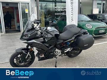 BMW Motorrad F 900 XR TRIPLE BLACK ABS