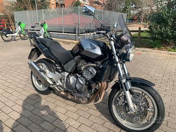 HONDA CBF 600