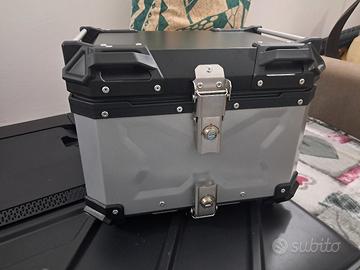 Valigia/baule universale per moto 45L