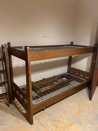 Mobili in legno per camera da letto