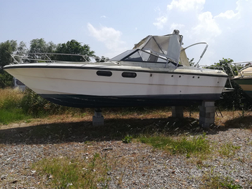 Barca Cranchi C8 Sport