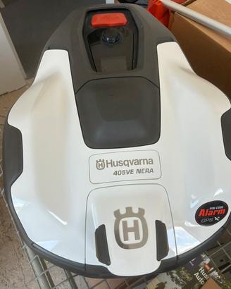 Robot Husqvarna 405 VE nera