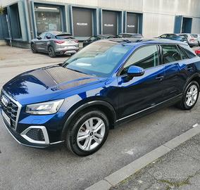 Audi Q2  35 TFSI  S tronic  Business Advanced