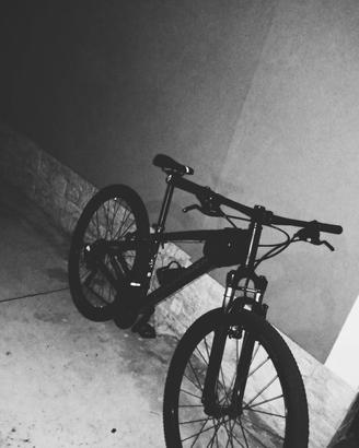 rockrider st100 total black