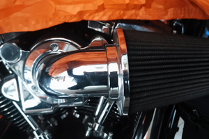 Moto molto bella e tenuta bene,nera