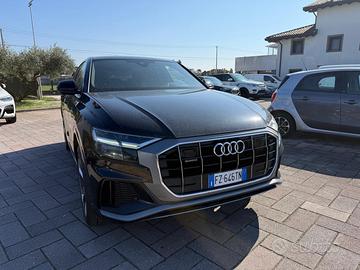 Audi Q8 50 TDI 286 CV quattro tiptronic Sport