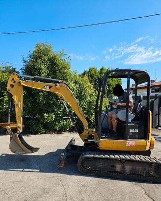 E245 - ESCAVATORE CATERPILLAR 302.7