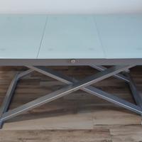Tavolo in vetro temperato calligaris
